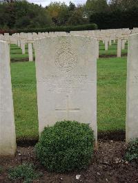 Doullens Communal Cemetery Extension No.1 - Scott, Wilfred Ernest