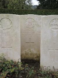 Doullens Communal Cemetery Extension No.1 - Scripps, Fredrick