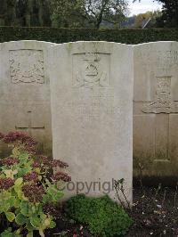 Doullens Communal Cemetery Extension No.1 - Shortland, Herbert