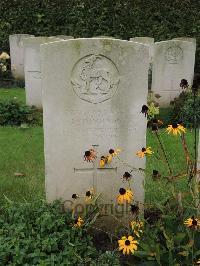 Doullens Communal Cemetery Extension No.1 - Simmonds, J