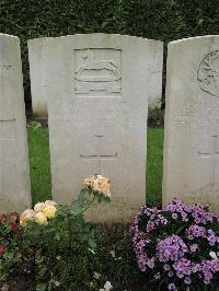 Doullens Communal Cemetery Extension No.1 - Simpson, John