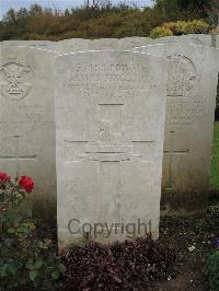 Doullens Communal Cemetery Extension No.1 - Singleton, James