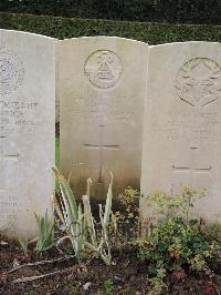 Doullens Communal Cemetery Extension No.1 - Small, J