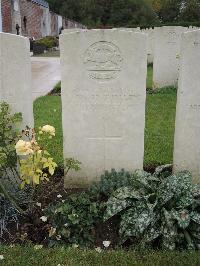 Doullens Communal Cemetery Extension No.1 - Smalley, Leonard