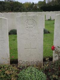 Doullens Communal Cemetery Extension No.1 - Smith, Fred Parker