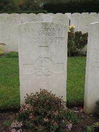 Doullens Communal Cemetery Extension No.1 - Somers, P