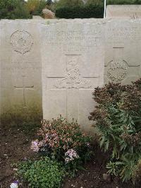 Doullens Communal Cemetery Extension No.1 - Southworth, Thomas