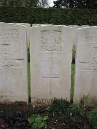 Doullens Communal Cemetery Extension No.1 - Stott, J