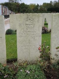 Doullens Communal Cemetery Extension No.1 - Sutcliffe, W T