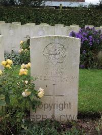 Doullens Communal Cemetery Extension No.1 - Terry, James