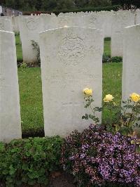 Doullens Communal Cemetery Extension No.1 - Topham, George Marshall