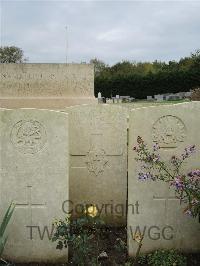 Doullens Communal Cemetery Extension No.1 - Townsend, F