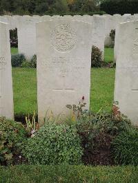 Doullens Communal Cemetery Extension No.1 - Tundervary, J C