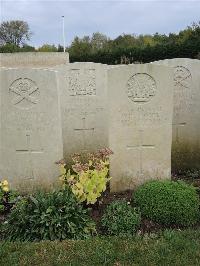 Doullens Communal Cemetery Extension No.1 - Wade, Harold