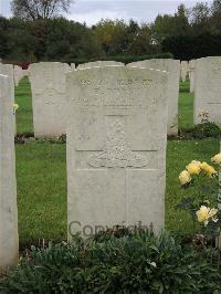 Doullens Communal Cemetery Extension No.1 - Walsh, Edward