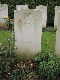 Doullens Communal Cemetery Extension No.1 - Walters, Herbert