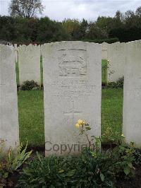 Doullens Communal Cemetery Extension No.1 - Wasteney, Walter