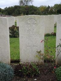 Doullens Communal Cemetery Extension No.1 - Watson, Dynes