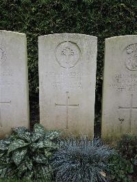 Doullens Communal Cemetery Extension No.1 - Whittall, Wilfred