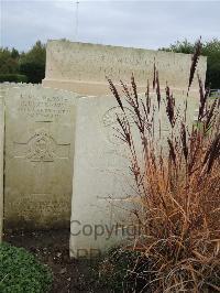 Doullens Communal Cemetery Extension No.1 - Williams, D