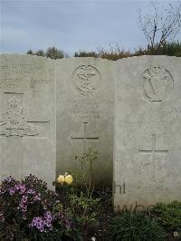 Doullens Communal Cemetery Extension No.1 - Wood, Samuel