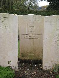 Doullens Communal Cemetery Extension No.1 - Woodmore, George Albert