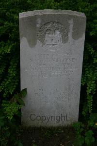 Esnes Communal Cemetery - Haley, W S