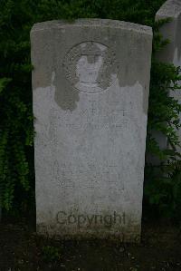 Esnes Communal Cemetery - Wright, H A