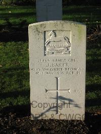 Cite Bonjean Military Cemetery Armentieres - Baker, John