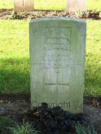 Cite Bonjean Military Cemetery Armentieres - Beresford, R