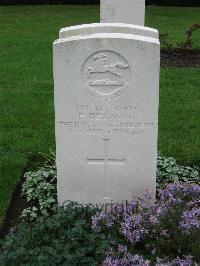 Cite Bonjean Military Cemetery Armentieres - Beswick, Fred