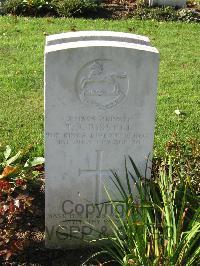 Cite Bonjean Military Cemetery Armentieres - Bissell, T J