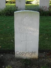 Cite Bonjean Military Cemetery Armentieres - Blackburn, David Thacker Marriott