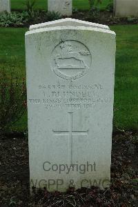 Cite Bonjean Military Cemetery Armentieres - Blundell, L