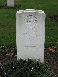 Cite Bonjean Military Cemetery Armentieres - Blundell, W