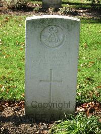 Cite Bonjean Military Cemetery Armentieres - Bowen, S J