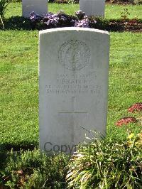 Cite Bonjean Military Cemetery Armentieres - Bradley, P