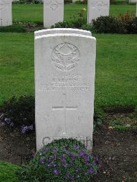 Cite Bonjean Military Cemetery Armentieres - Brown, R