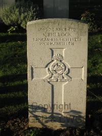 Cite Bonjean Military Cemetery Armentieres - Bullock, S