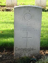 Cite Bonjean Military Cemetery Armentieres - Camp, C