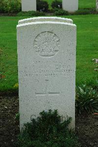 Cite Bonjean Military Cemetery Armentieres - Cantello, Arthur Cecil