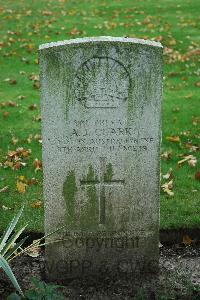 Cite Bonjean Military Cemetery Armentieres - Clark, Albert Joseph