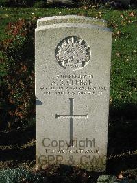 Cite Bonjean Military Cemetery Armentieres - Clerke, Arthur George