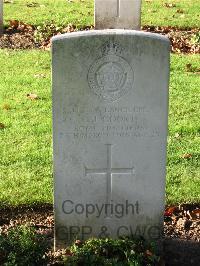 Cite Bonjean Military Cemetery Armentieres - Cooke, C