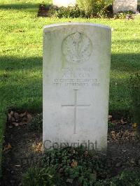 Cite Bonjean Military Cemetery Armentieres - Cox, A H