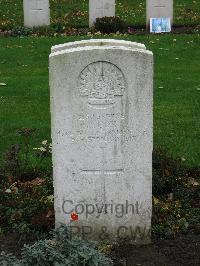 Cite Bonjean Military Cemetery Armentieres - Cox, Joseph