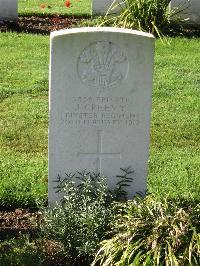 Cite Bonjean Military Cemetery Armentieres - Creevy, J