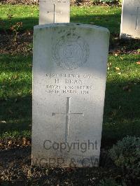 Cite Bonjean Military Cemetery Armentieres - Dean, H