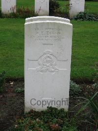 Cite Bonjean Military Cemetery Armentieres - Dixon, E E