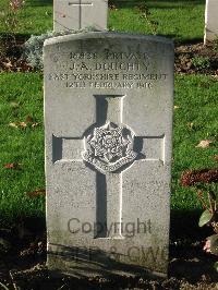 Cite Bonjean Military Cemetery Armentieres - Doughty, J A